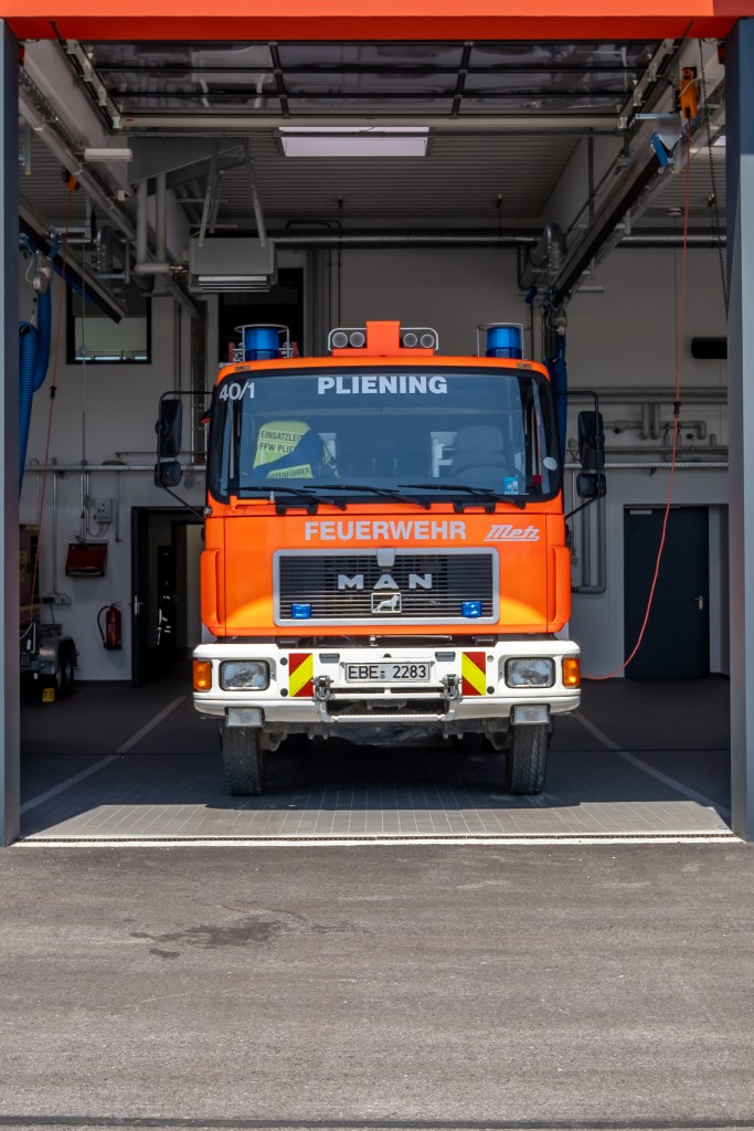 LF 16/12 der Feuerwehr Pliening