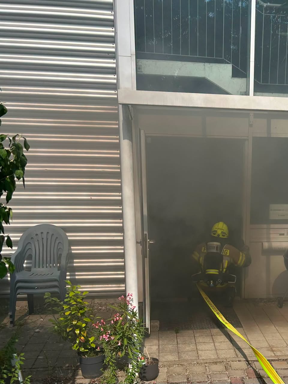 Einsatz bei einem Brand in einem Industriebetrieb in Landsham, Juni 2026