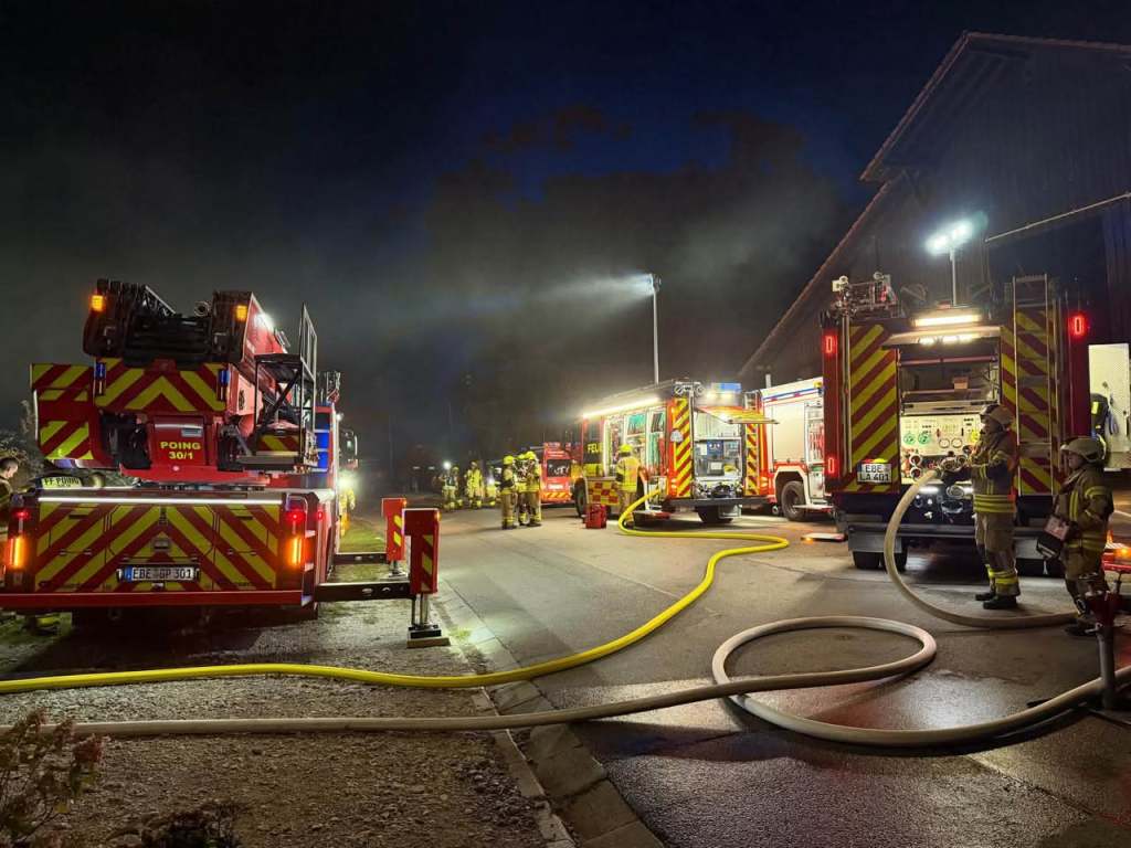 Gemeinsame Einsatzübung Brand im Gebäude mit den Feuerwehren Pliening, Landsham und Poing, September 2026